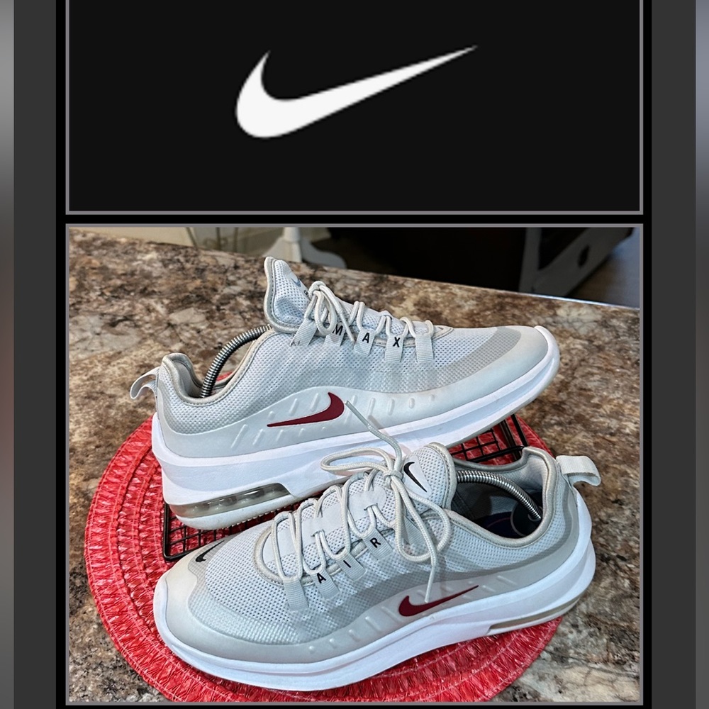 Nike Air Max Women’s Sneakers